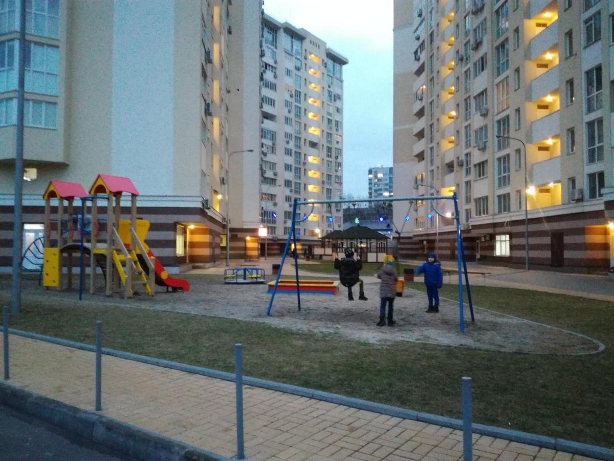 Gloria park apartment Kiev Bagian luar foto